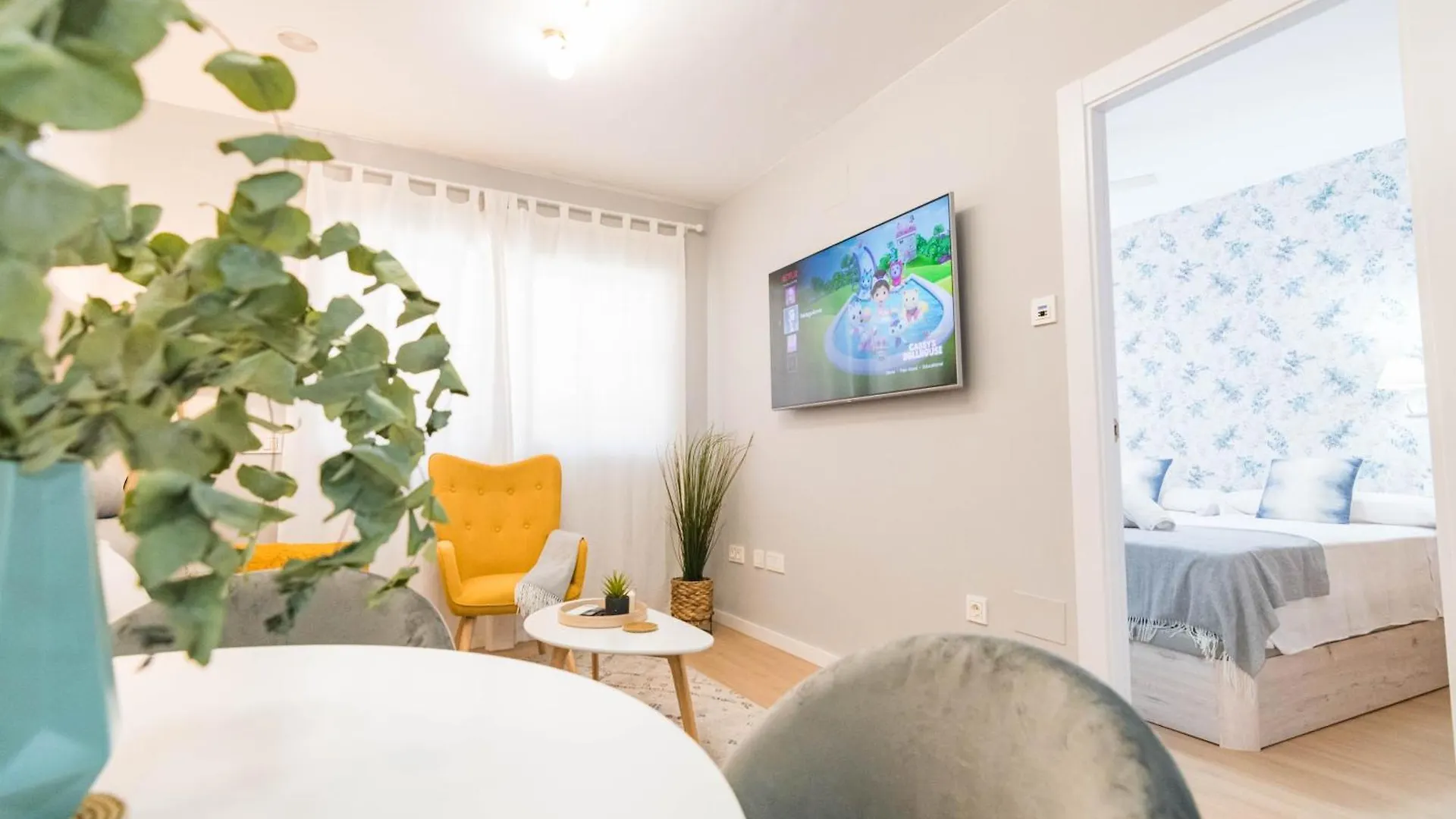 Luxury & Cosy City Center-Wifi Malaga Apartment